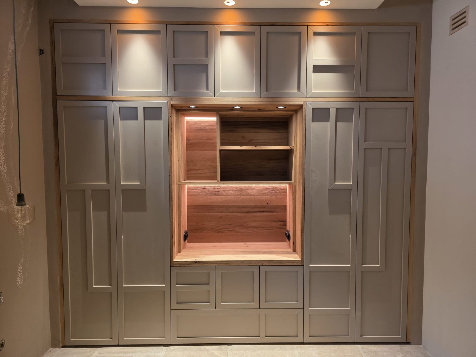 Wandschrank
